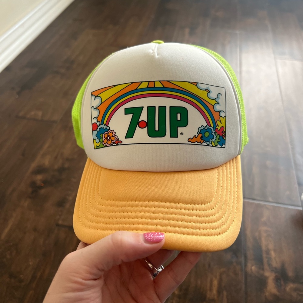 7up Trucker Cap Retro Design